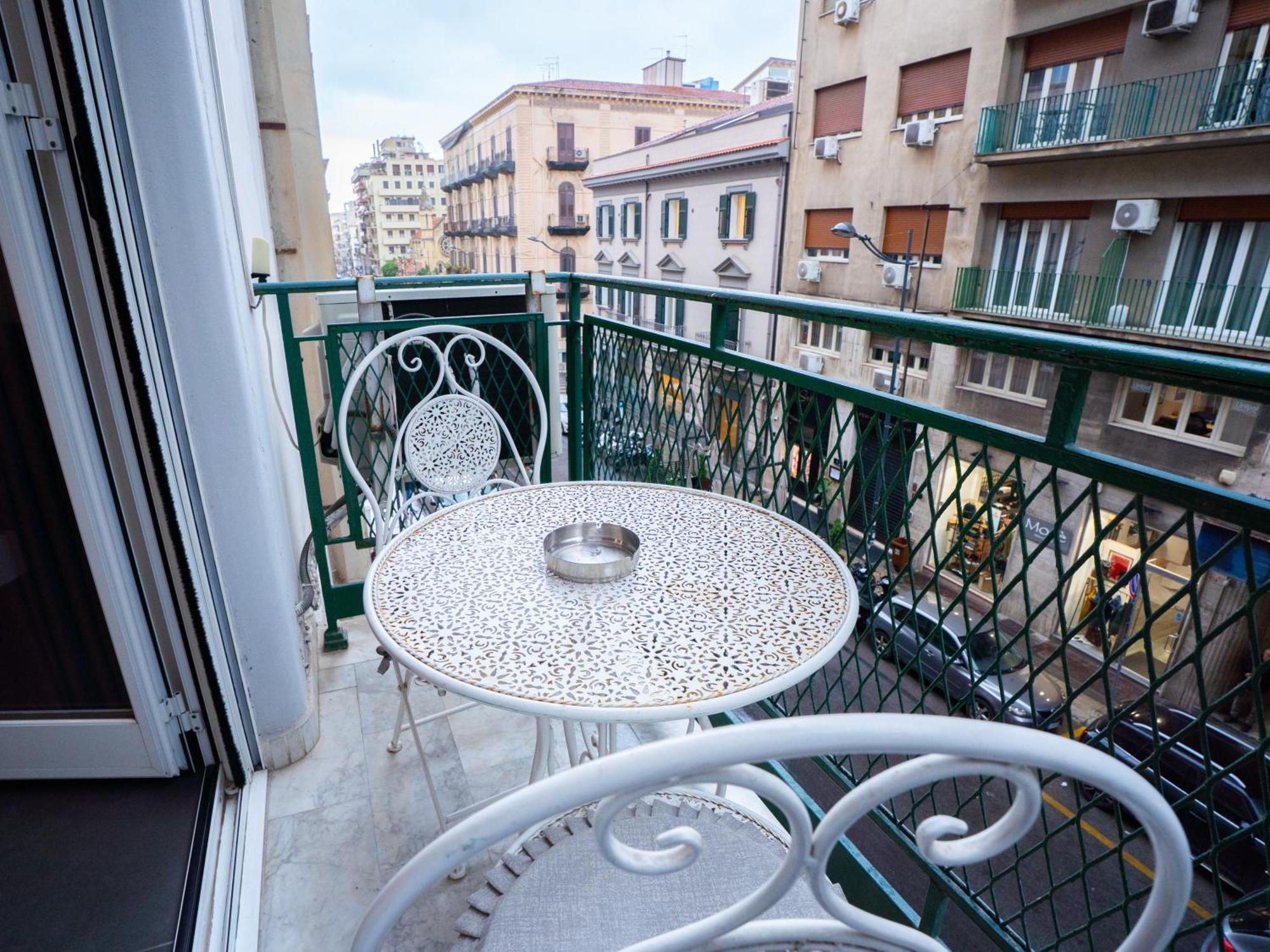 Amuri Room&Suite Palermo Buitenkant foto